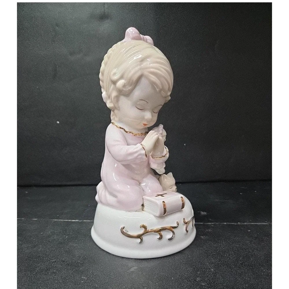 Sankyo Bedtime Prayer Praying Girl With Cat‎ & Bible Figurine, Porcelain Statue